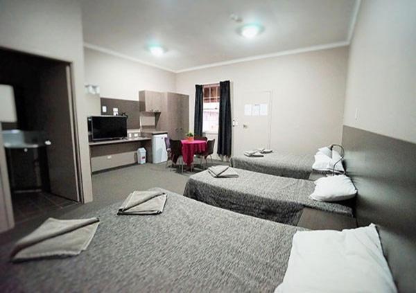 Bluestone Motor Inn Tennant Creek Exteriör bild