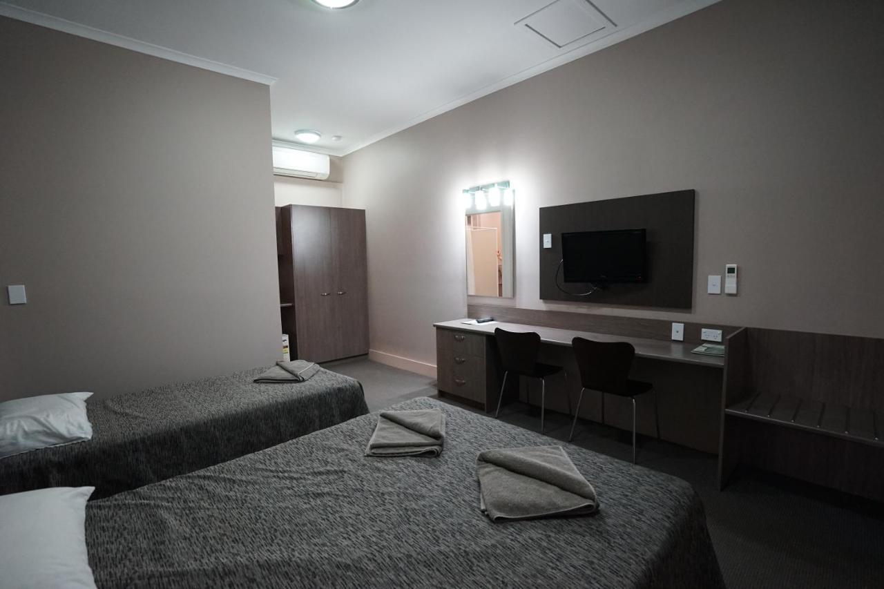 Bluestone Motor Inn Tennant Creek Exteriör bild