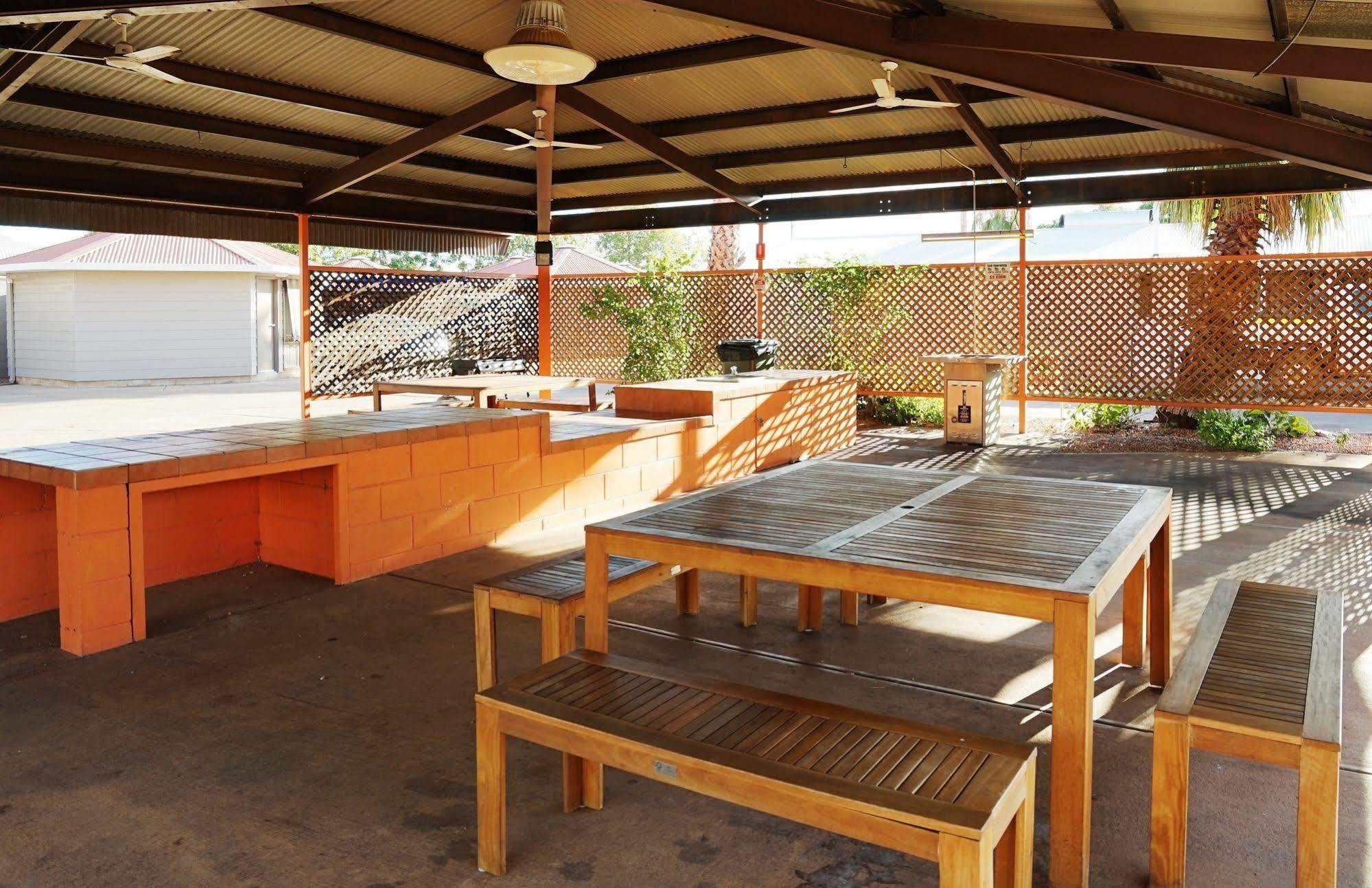 Bluestone Motor Inn Tennant Creek Exteriör bild